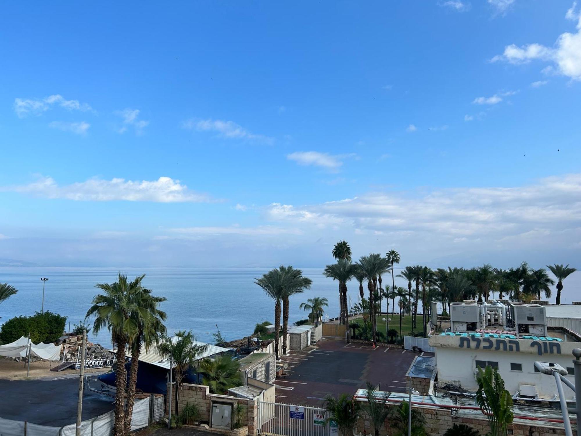 תכלת על הכינרת Light Blue On The Kinneret Lake Tiberias Kültér fotó